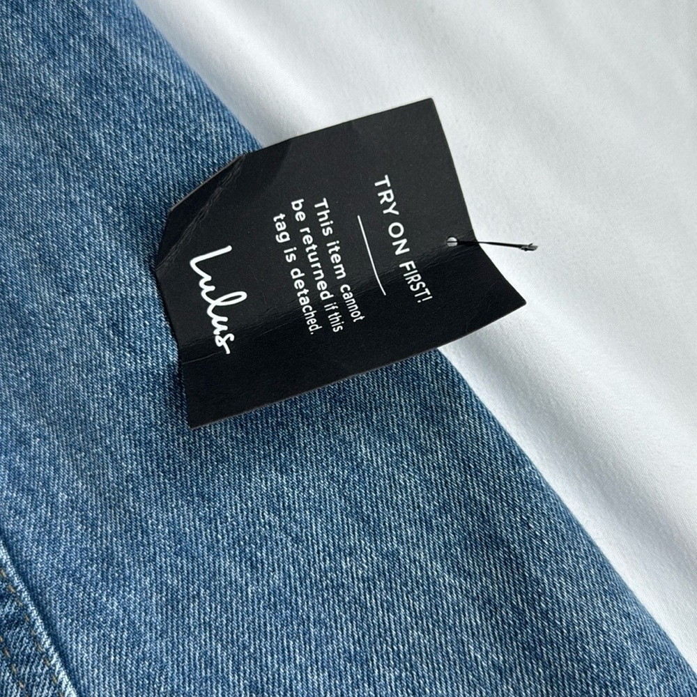 NWT Lulus Cutesy Charm Light Wash Denim Strapless Mini Dress With Pocket… - Picture 6 of 6